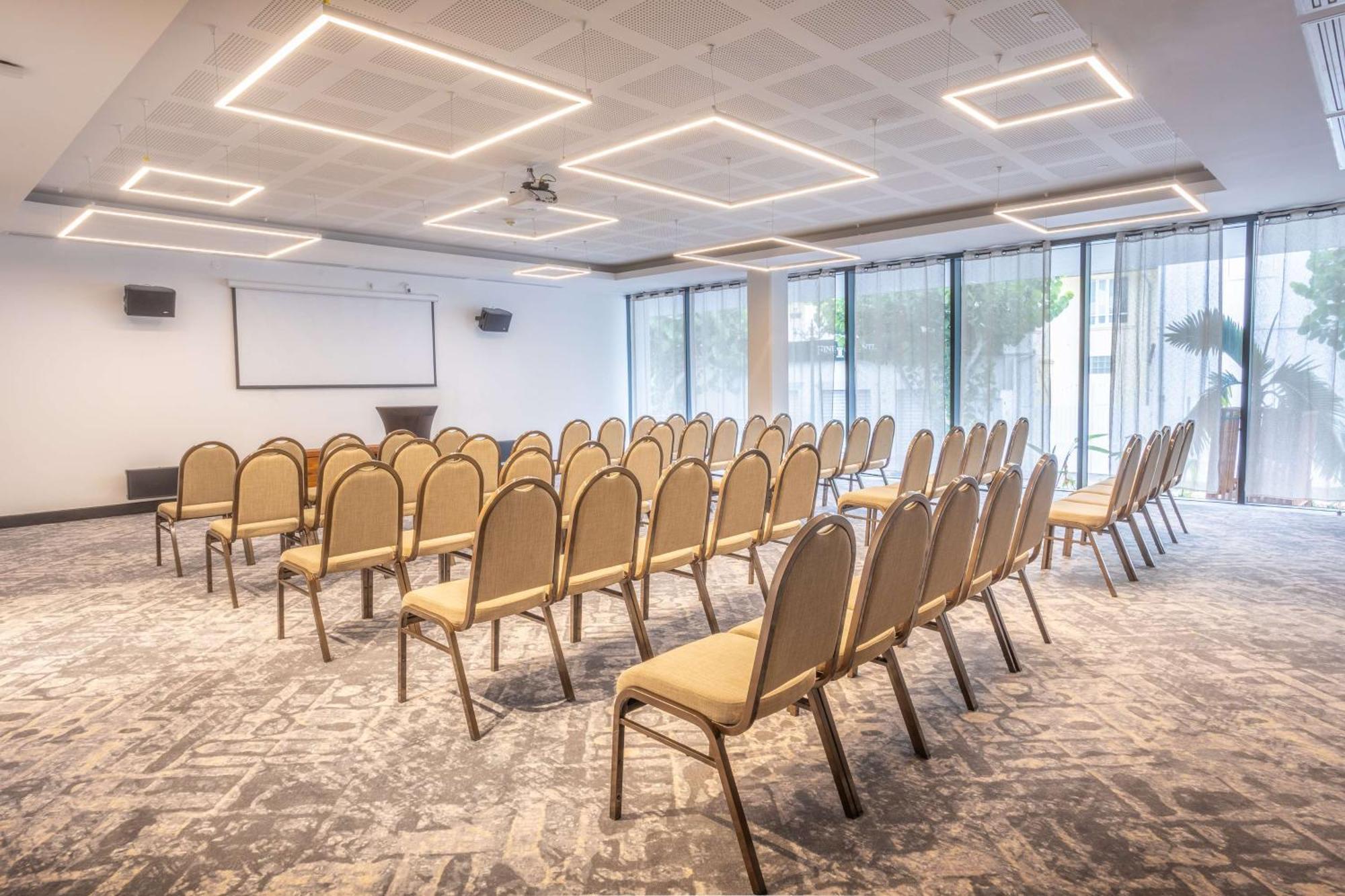 Radisson Hotel Saint Denis, La Reunion Екстер'єр фото